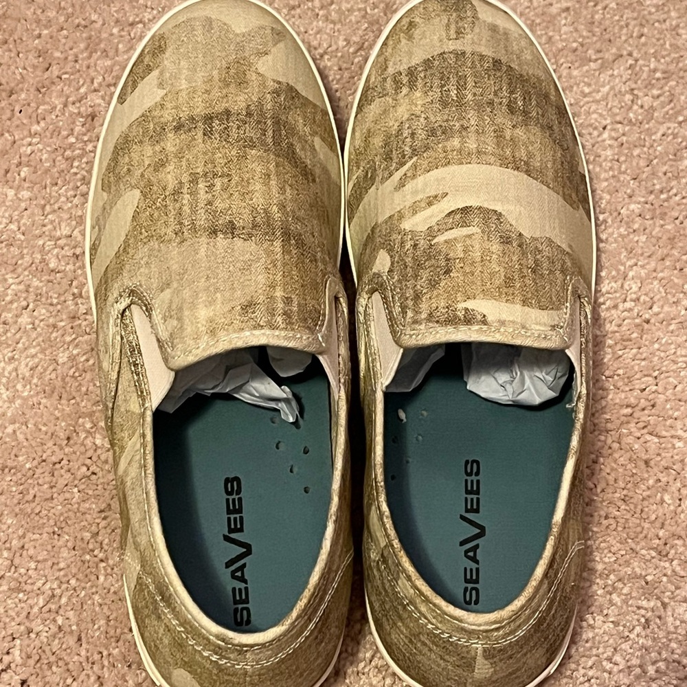 SeaVees Women’s Baja Slip on Sneaker in Sage Camo, Size 9, NWT